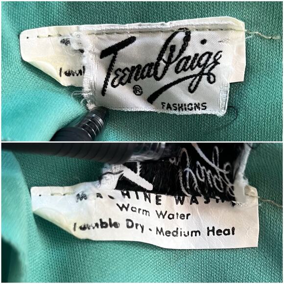 Vintage 60s / 70s Turquoise Mini Dress // Size XS - Picture 9 of 9